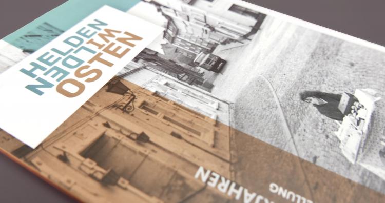 Vorschaubild Ausstellungskatalog . Helden im Wilden Osten